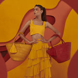 'Nanci' パームヤシ使用 ポンポン付き バッグ (赤) - ペルー人アーティストハンドメイド