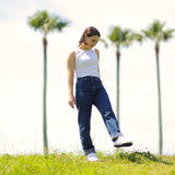 'Relaxed Rose' ノンストレッチ フィットウエスト ストーンインディゴデニム