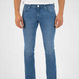 'Slim Lassen' サスティナブル素材使用 スリムフィットジーンズ(ミッドブルー)