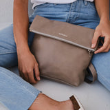 'Zahara' ハンドメイド ストラップ調整可 ポケット付き ショルダーバッグ