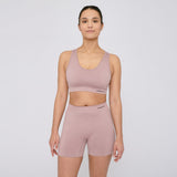 リサイクルナイロン使用ヨガショーツ - ポルトガル産